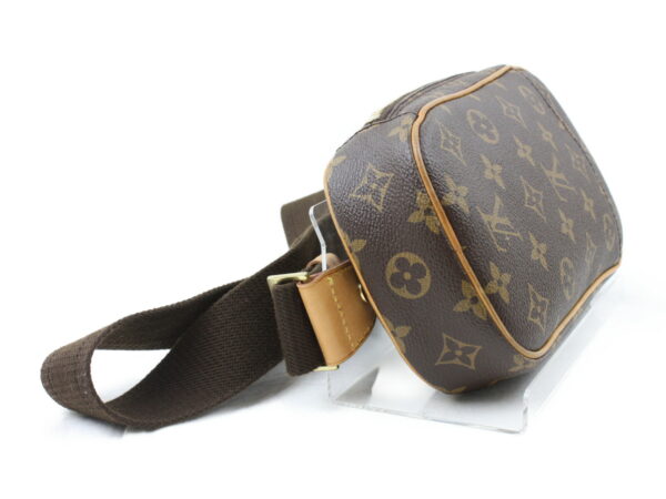 imgrc0073205027 Louis Vuitton Pochette Ganju Body Bag Monogram Brown