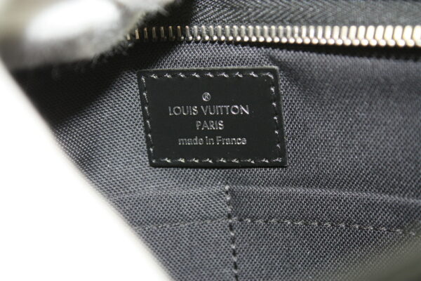 imgrc0073205106 Louis Vuitton Thomas Shoulder Bag Damier Graphite Black Gray