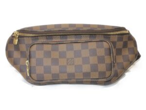 imgrc0073205201 Louis Vuitton Monogram Carry It Tote Bag Brown