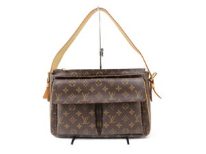 imgrc0073209043 LOUIS VUITTON Etuit Monogram Case M63024 Brown