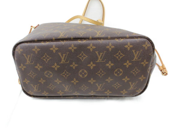 imgrc0073211679 Louis Vuitton Neverfull MM Tote Bag Monogram Brown