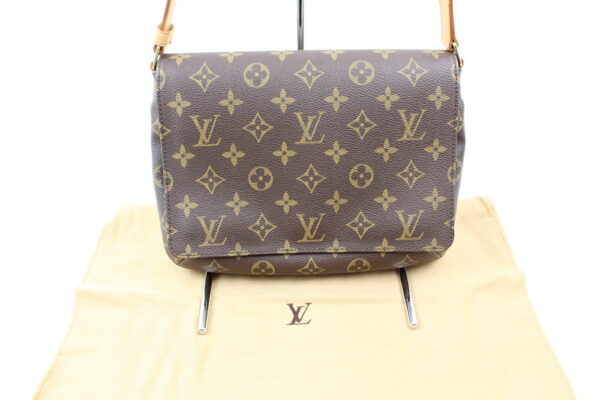 imgrc0073230372 Louis Vuitton Musette Tango Shoulder Bag Monogram Brown