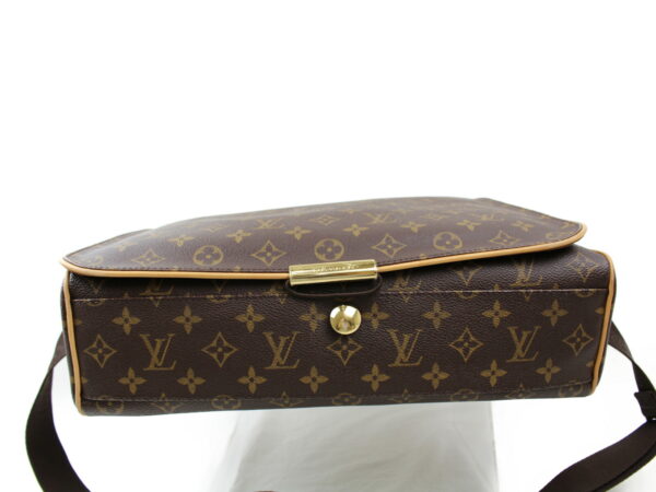 imgrc0073236642 Louis Vuitton Vermy GM Shoulder Bag Monogram Brown