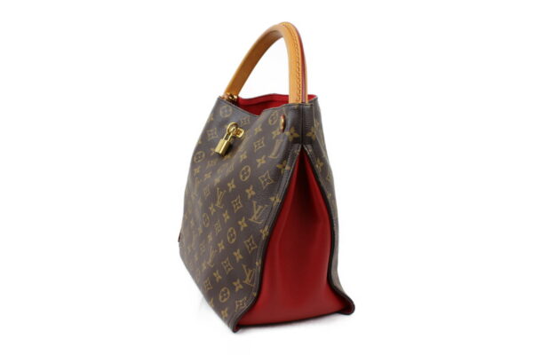 imgrc0073249605 Louis Vuitton Gaia Shoulder Bag Monogram Brown