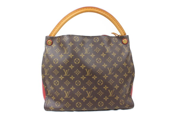 imgrc0073249607 Louis Vuitton Gaia Shoulder Bag Monogram Brown