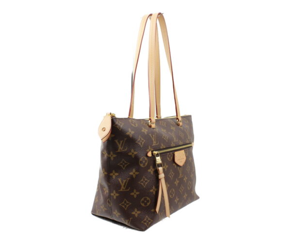 imgrc0073265081 Louis Vuitton Jena PM Shoulder Bag Monogram Brown