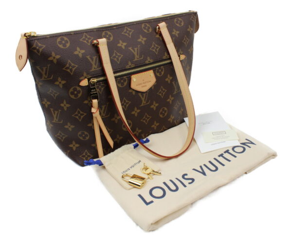 imgrc0073265088 Louis Vuitton Jena PM Shoulder Bag Monogram Brown