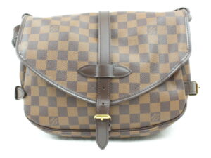 imgrc0073445571 Gucci GG Supreme Shoulder Bag Gray Black