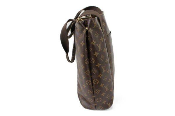 imgrc0073553204 Louis Vuitton Hippo Beaubourg Tote Bag Monogram Brown