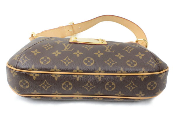 imgrc0073612734 Louis Vuitton Thames PM Shoulder Bag Monogram