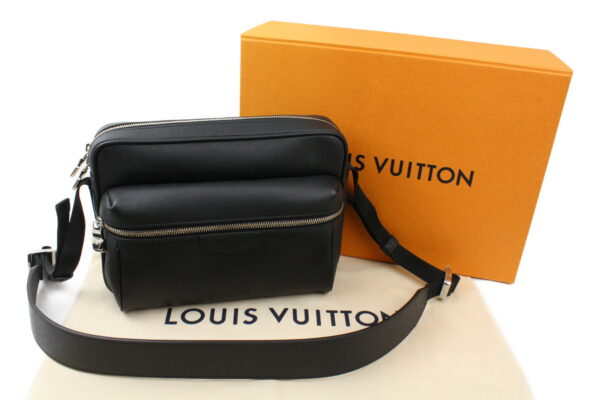 imgrc0073673930 Louis Vuitton Outdoor Messenger PM Shoulder Bag Black