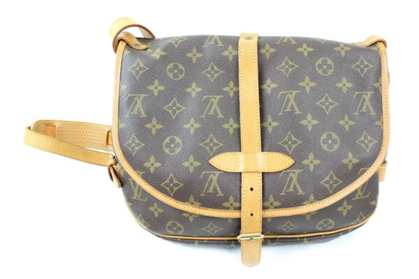 imgrc0073687087 Louis Vuitton Saumur 30 Shoulder Bag Monogram