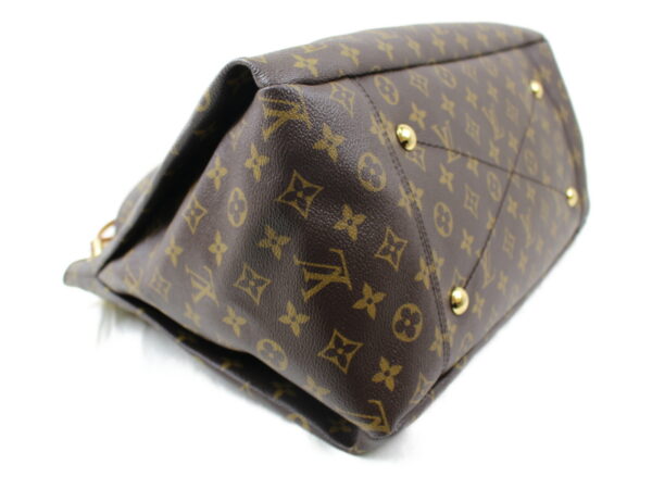 imgrc0073688196 Louis Vuitton Artsy MM Shoulder Bag Monogram Brown