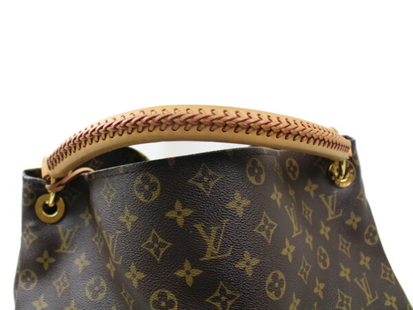 imgrc0073688198 Louis Vuitton Artsy MM Shoulder Bag Monogram Brown