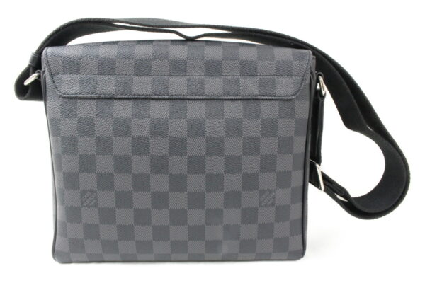 imgrc0073698296 Louis Vuitton District PN NM Shoulder Bag Damier Graphite