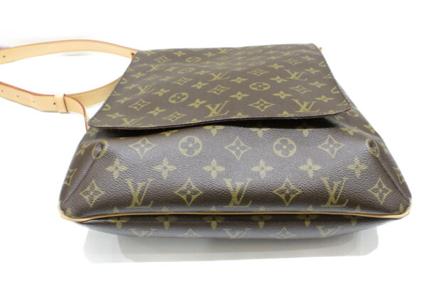 imgrc0073826889 Louis Vuitton Shoulder Bag Monogram