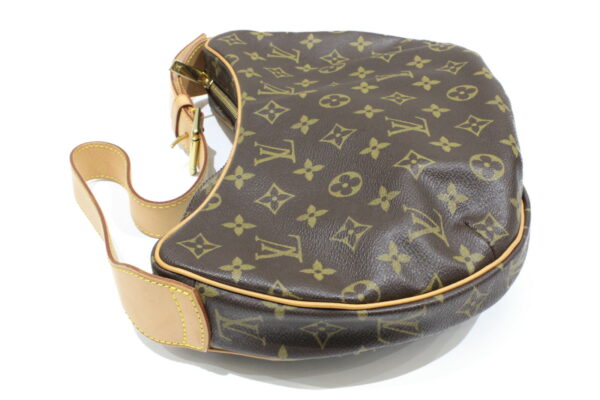 imgrc0073828429 Louis Vuitton Croissant MM Handbag Monogram