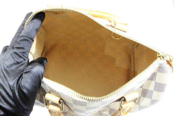 imgrc0073854740 Louis Vuitton Speedy 25 Compact Handbag Damier Azur