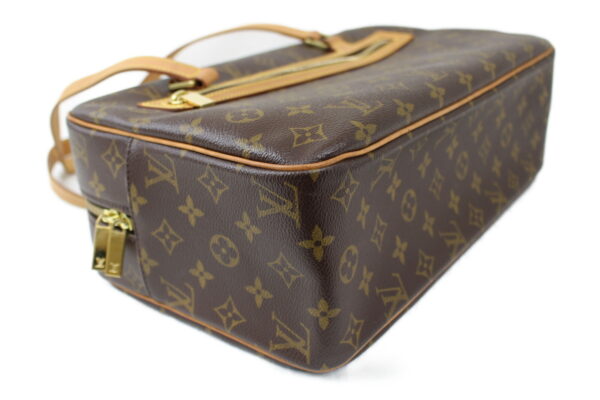 imgrc0073876088 Louis Vuitton CitÉ GM Handbag Monogram Brown Beige