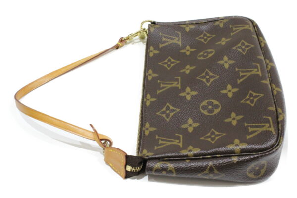 imgrc0073890945 Louis Vuitton Pochette Accessories Accessory Case Monogram