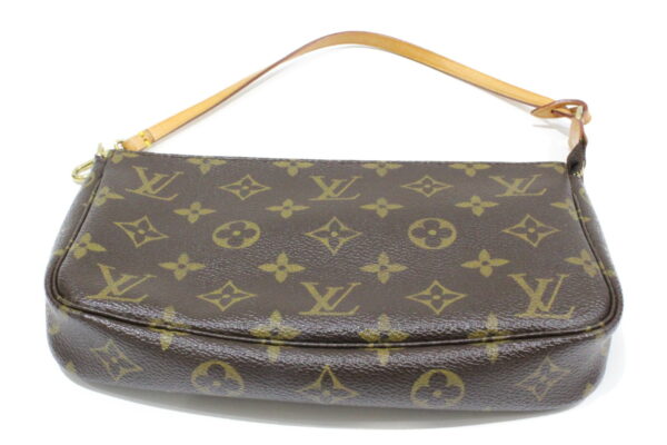 imgrc0073890948 Louis Vuitton Pochette Accessories Accessory Case Monogram