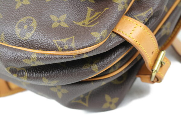 imgrc0073895167 Louis Vuitton Saumur 30 Shoulder Bag Monogram