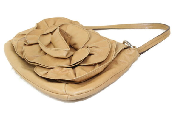 imgrc0073897413 Saint Laurent Rose Motif Bag Beige