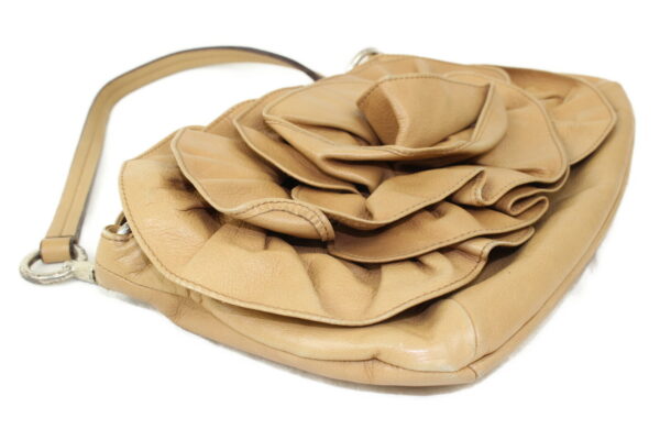 imgrc0073897414 Saint Laurent Rose Motif Bag Beige