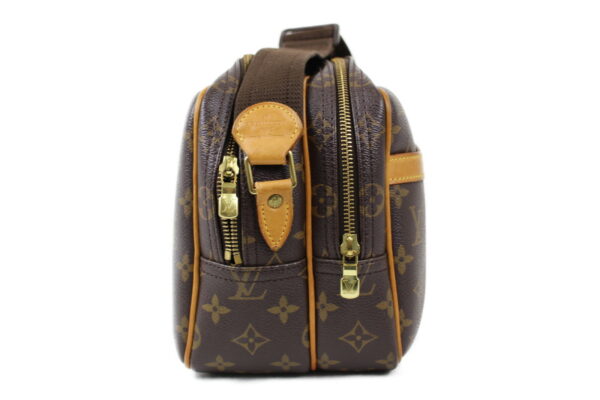 imgrc0073900921 Louis Vuitton Reporter PM Shoulder Bag Monogram Brown