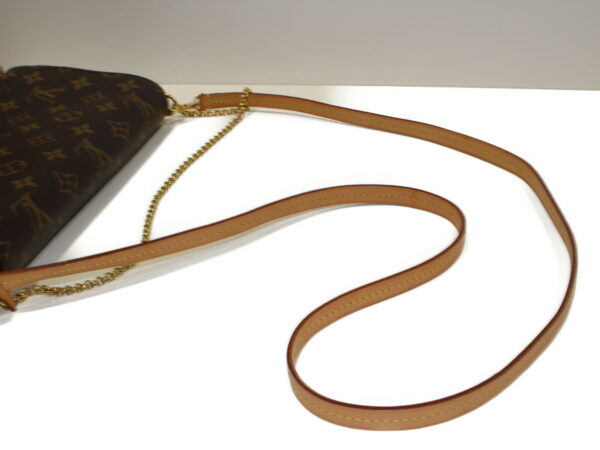 imgrc0074025464 Louis Vuitton Favorite PM Shoulder Bag Monogram Brown