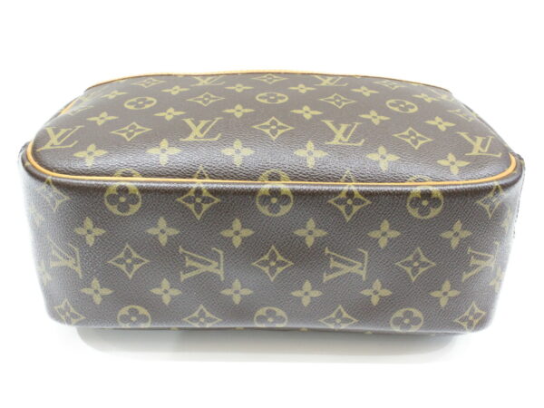 imgrc0074081865 Louis Vuitton Deauville Monogram Handbag