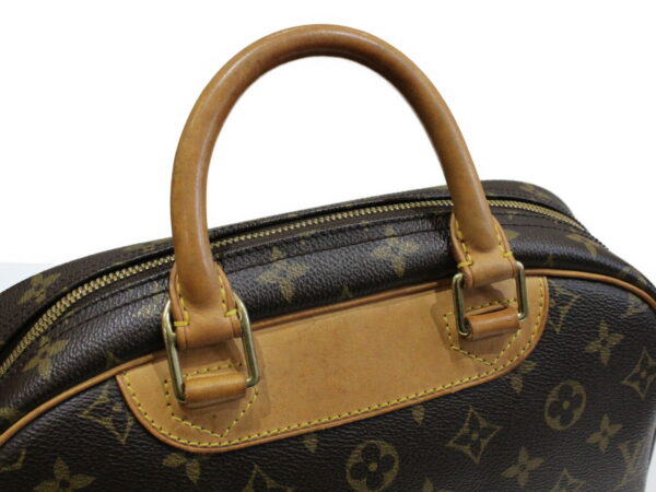 imgrc0074081870 Louis Vuitton Deauville Monogram Handbag