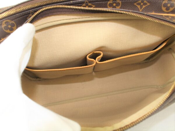 imgrc0074262241 Louis Vuitton Reporter Gm Shoulder Bag Monogram Canvas Brown