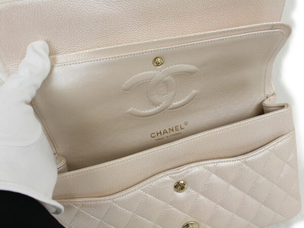 imgrc0074309057 Chanel Chain Shoulder Bag Beige