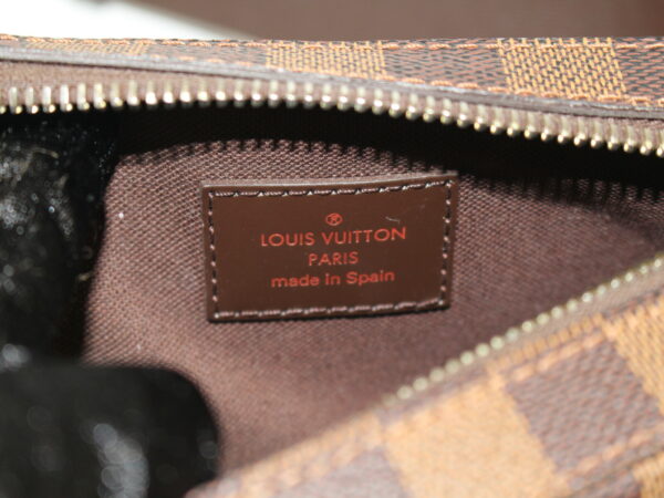 imgrc0074332656 Louis Vuitton Geronymos Body Bag Damier Ebene Brown