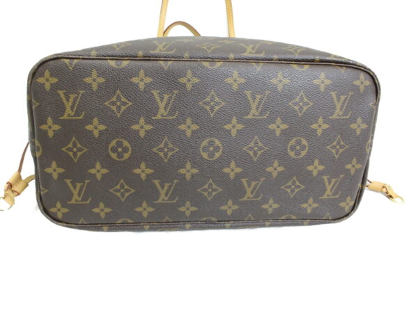 imgrc0074902230 Louis Vuitton Neverfull Shoulder Bag Monogram Canvas Brown