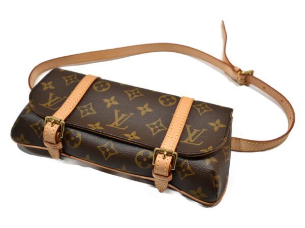 imgrc0075016067 Louis Vuitton Pochette Mallel Waist Bag Monogram Brown