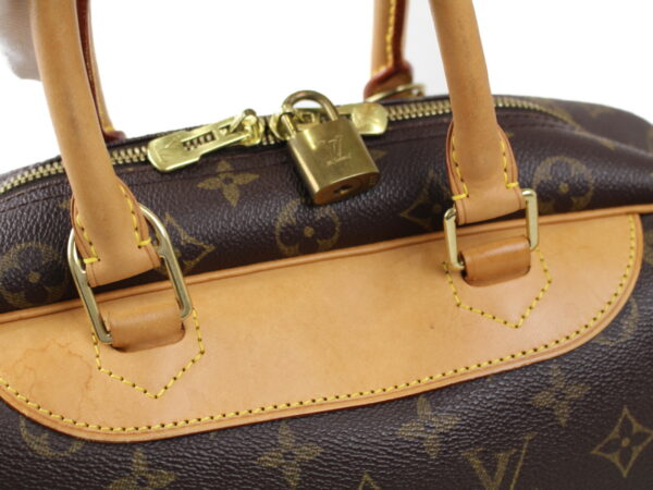 imgrc0075120001 Louis Vuitton Deauville Handbag Monogram Canvas Brown