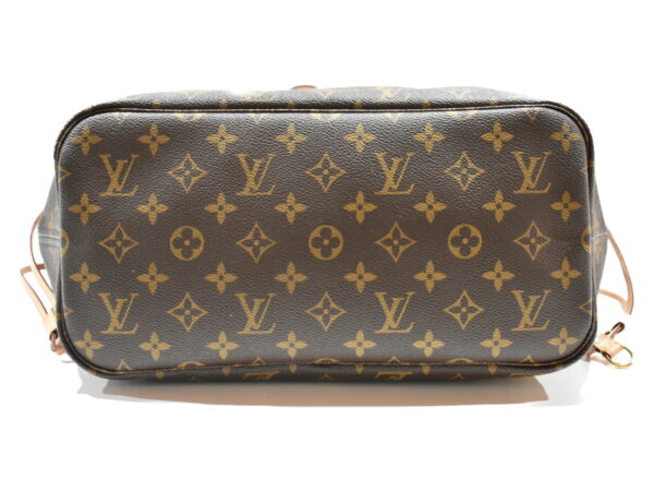 imgrc0075122949 Louis Vuitton Neverfull MM Tote Bag Monogram Brown