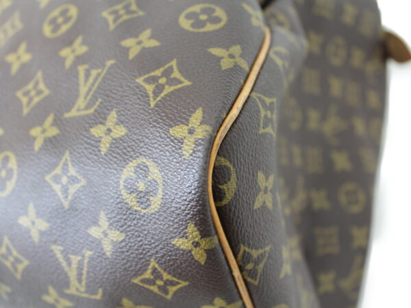 imgrc0075176086 Louis Vuitton Keepall 60 Travel Bag Monogram Canvas Brown