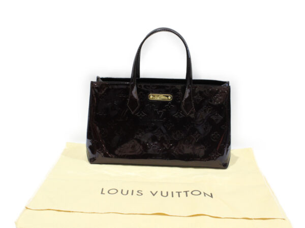 imgrc0075196863 Louis Vuitton Enamel Wilshire Handbag Monogram Vernis