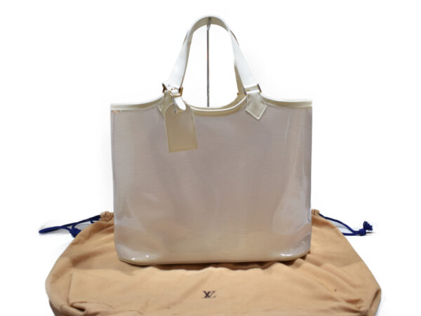 imgrc0075205730 Louis Vuitton Lagoon Bay Tote Bag Epiplage White Vinyl