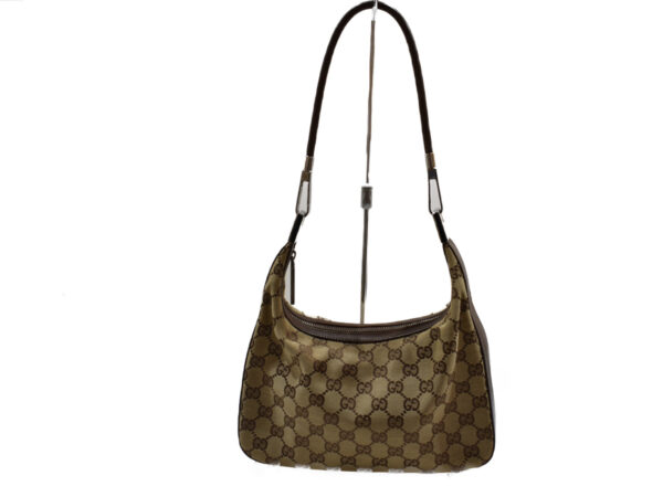 imgrc0075245550 Gucci Shoulder Bag GG Canvas Brown