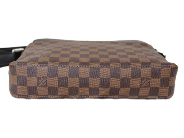 imgrc0075246228 Louis Vuitton Jake Messenger Bag Damier Ebene Brown