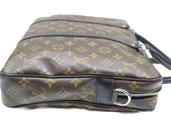 imgrc0075269750 Louis Vuitton Porto Document Voyage Monogram Macassar Bag