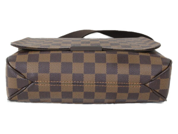 imgrc0075298841 Louis Vuitton District PM Damier Ebene Shoulder Bag