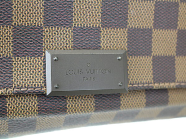 imgrc0075298885 Louis Vuitton District PM Damier Ebene Shoulder Bag