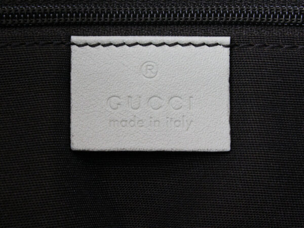 imgrc0075334445 Gucci Shoulder Bag Canvas Leather White