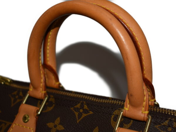 imgrc0075389708 Louis Vuitton Speedy 25 Handbag Monogram Brown