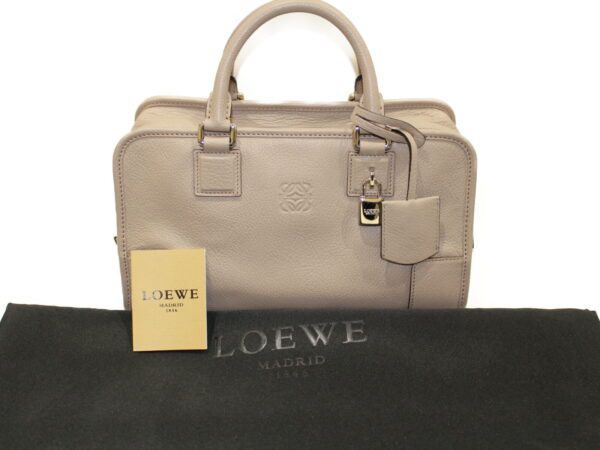 imgrc0075397290 Loewe Amazona Handbag Leather Beige